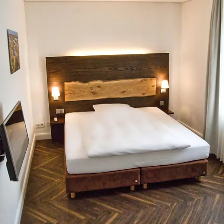 Parkhotel Steimker Berg 4*